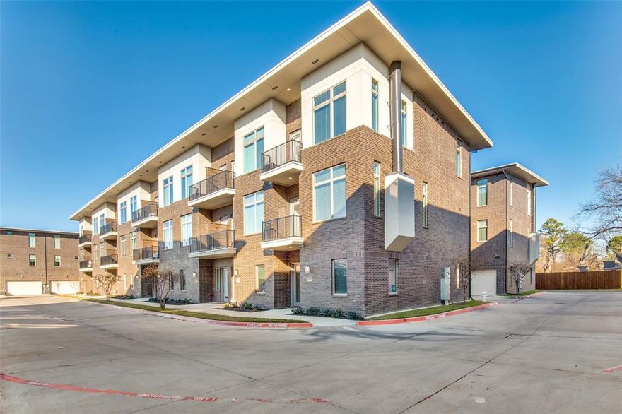 Stunning modern townhouse just minutes away from local fun and freeways. Great community, low HOAs! 1st floor has a guest bedroom with ensuite and a foyer with hand-scraped hardwoods that continue upstairs. Large garage with storage or gym space. 2nd floor is perfect for entertaining with an airy kitchen and a breakfast bar that opens to a huge living and dining area. Tons of natural light in this corner unit! The second-floor half bath and balcony are perfect for guests. 3rd floor is a true retreat. The landing makes a great flex area while the guest bedroom sports an ensuite. The owner's retreat is spacious with a private balcony, sitting area or office, and a large private ensuite bath. Don't miss this deal!