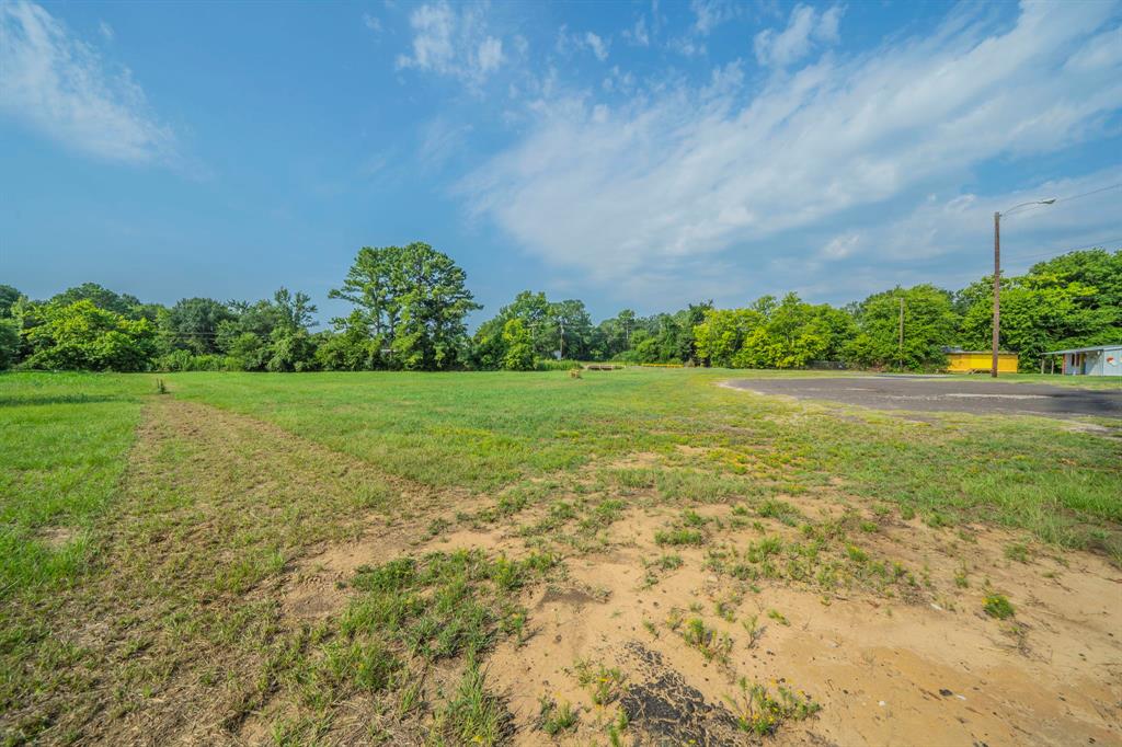Photo 1 of 11 — 350 Quail Street, Van, TX 75790