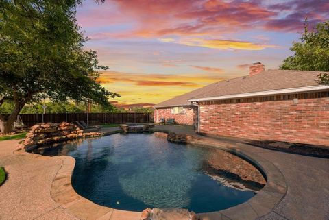 561 Medina Drive Highland Village TX 75077