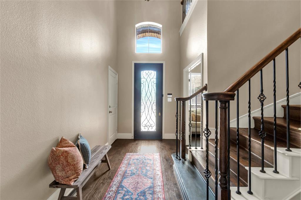 15604 Christopher Lane