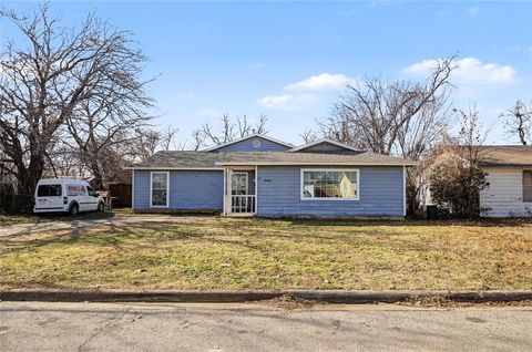 1945 Hemlock Drive Haltom City TX 76117