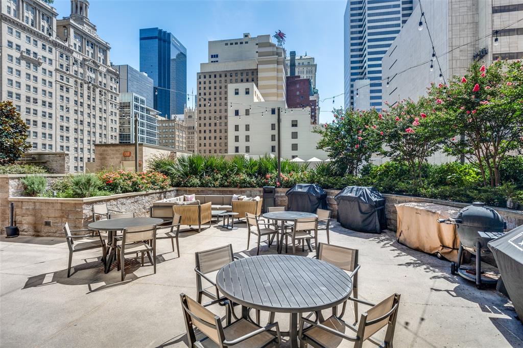 Metropolitan 1200 Main St Condo - Residential