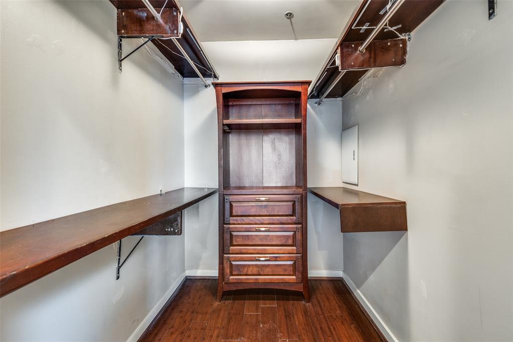 Metropolitan 1200 Main St Condo - Residential