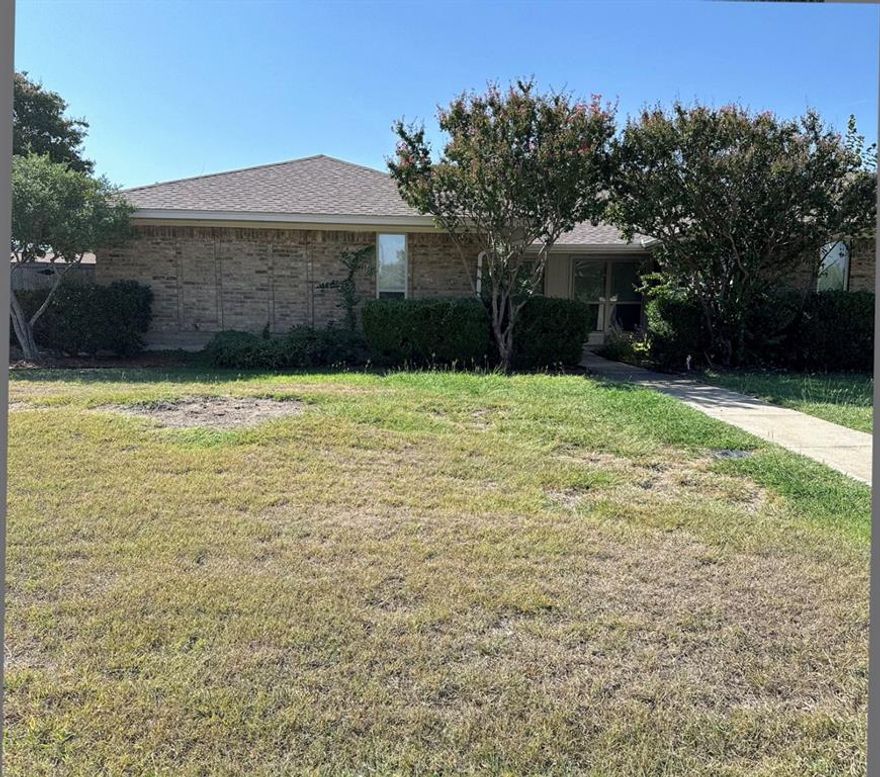 Sought after versatile 3-2 + TWO car enclosed garage and large backyard! Great Coppell schools and easy commute to DFW area. Tenant to verify measurements & schools.