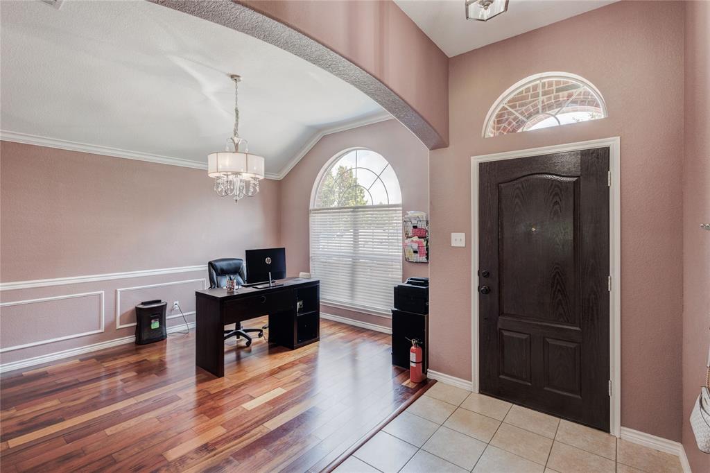 3213 Duchess Way