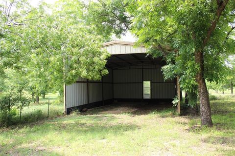 A home in Comanche