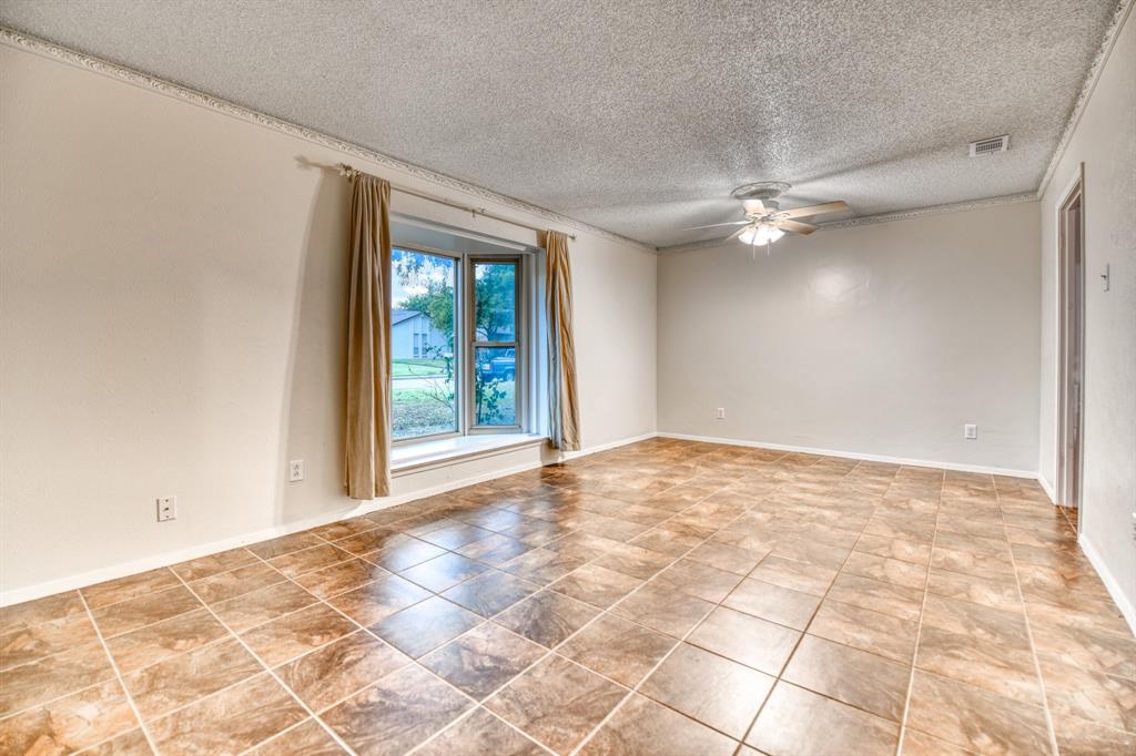 University Estates - Residential Lease