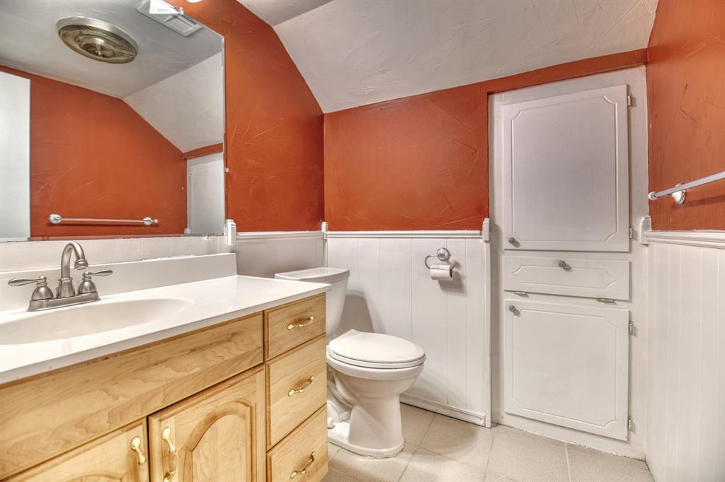 University Estates - Residential Lease