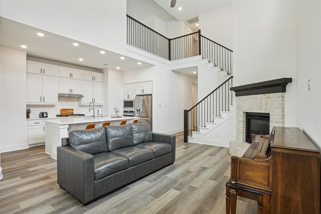 422 Firecrest Lane