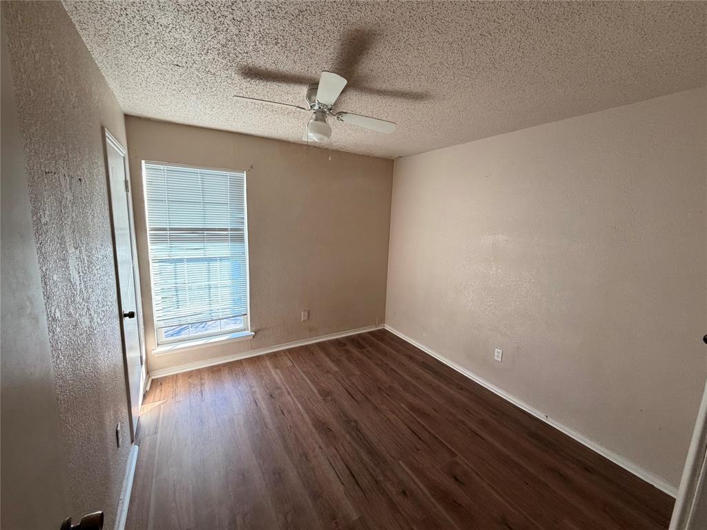 Williamsburg Square - Residential