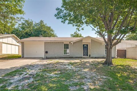 5210 Stagecoach Lane Garland TX 75043