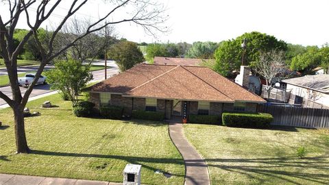 101 Connie Drive DeSoto TX 75115
