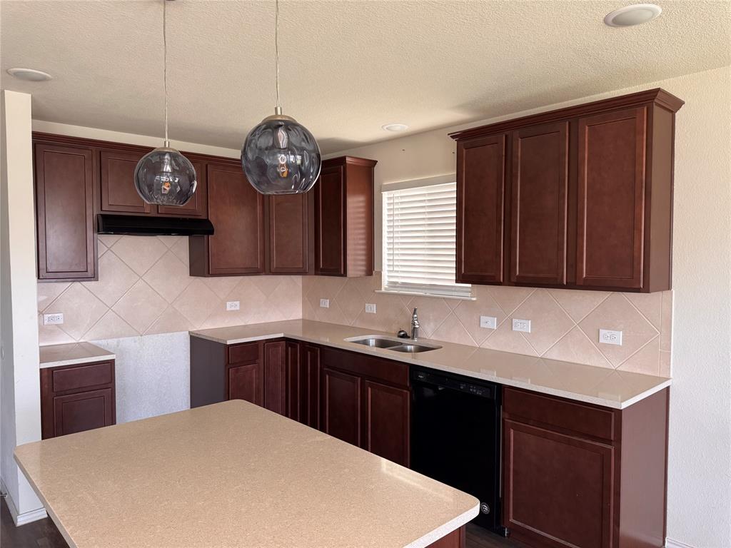6016 Anchors Landing Pass