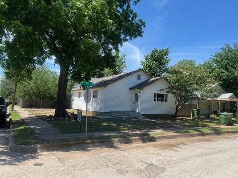 A home in Mineral Wells