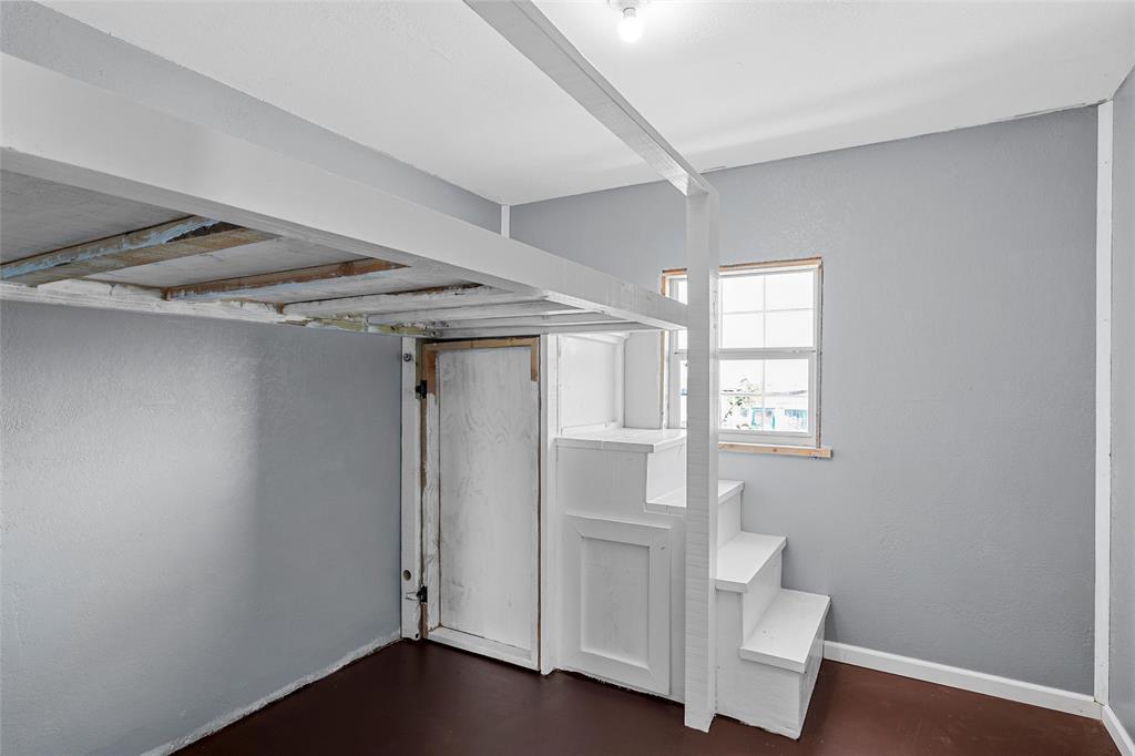 9205 W State Highway