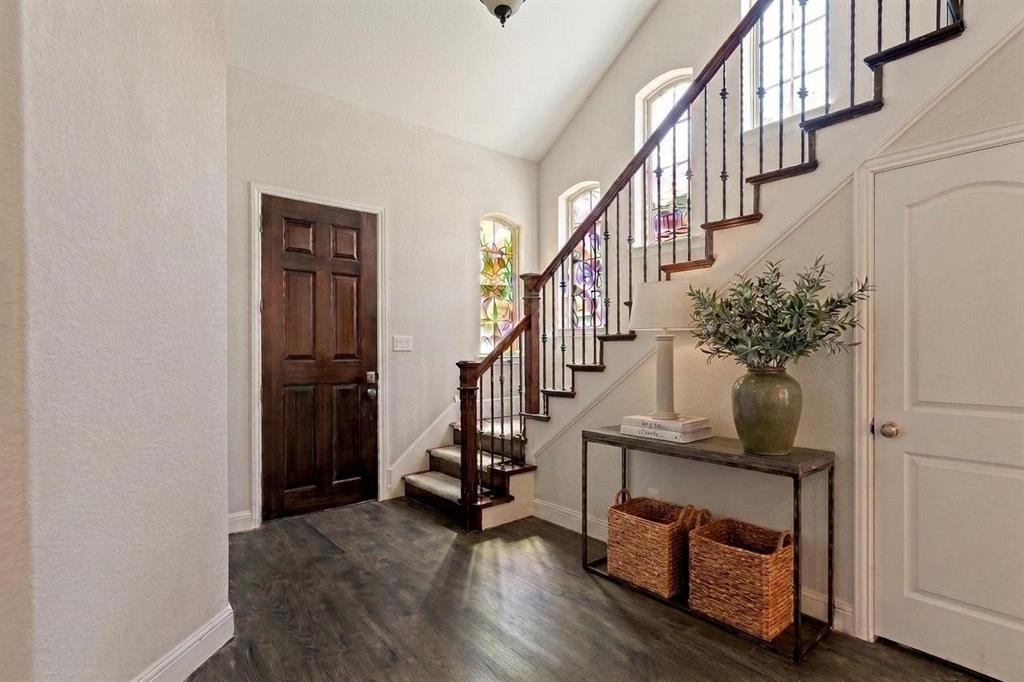 4528 Oriel Lane