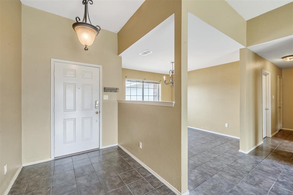 207 Willow Road