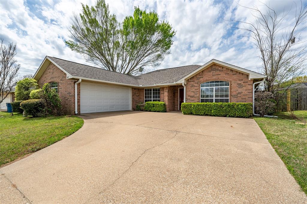207 Willow Road