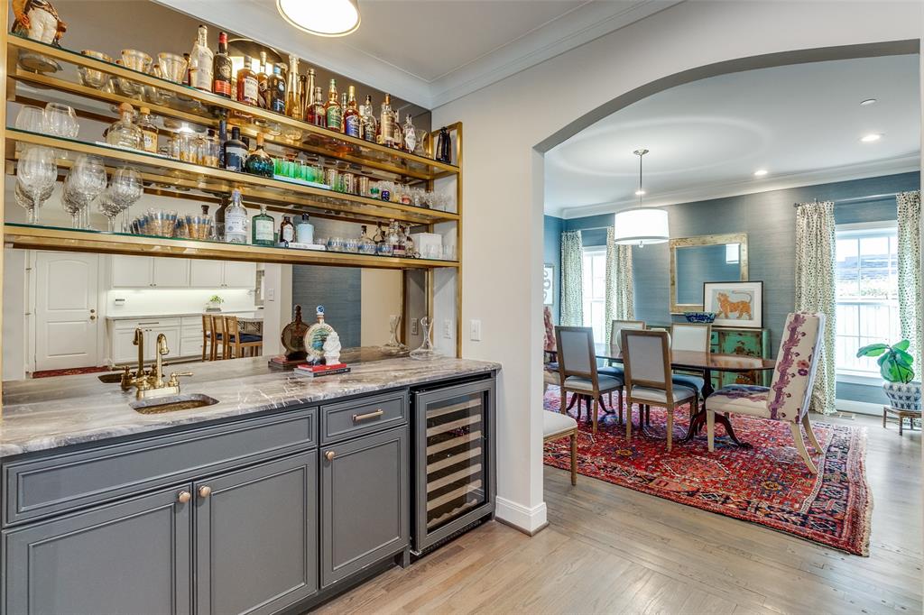 UNIVERSITY HEIGHTS - Residential