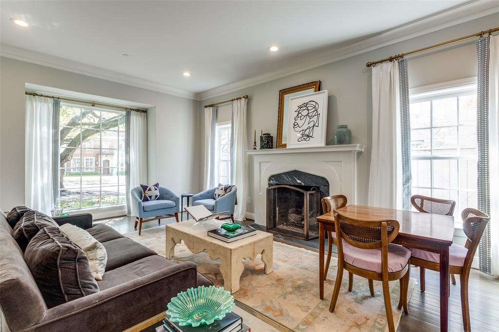 UNIVERSITY HEIGHTS - Residential