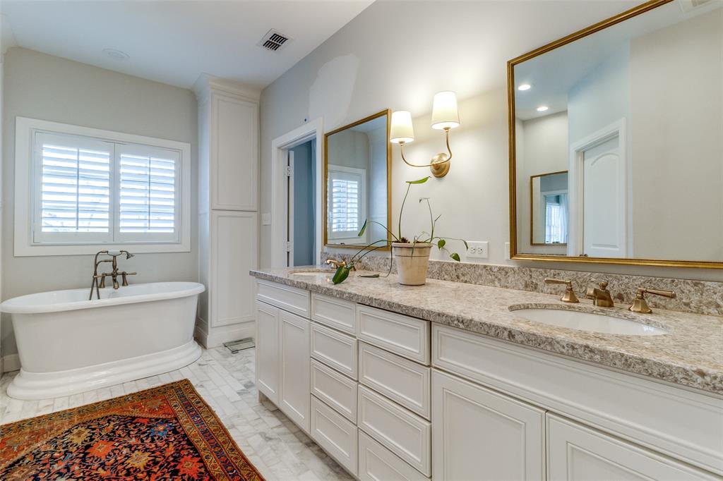 UNIVERSITY HEIGHTS - Residential