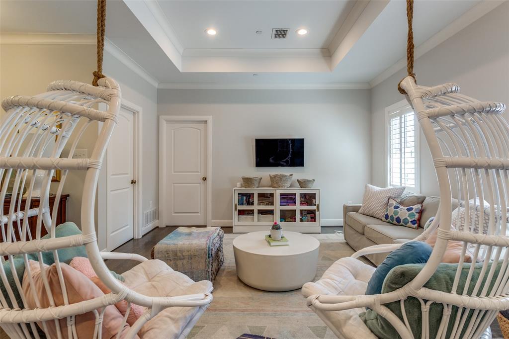 UNIVERSITY HEIGHTS - Residential