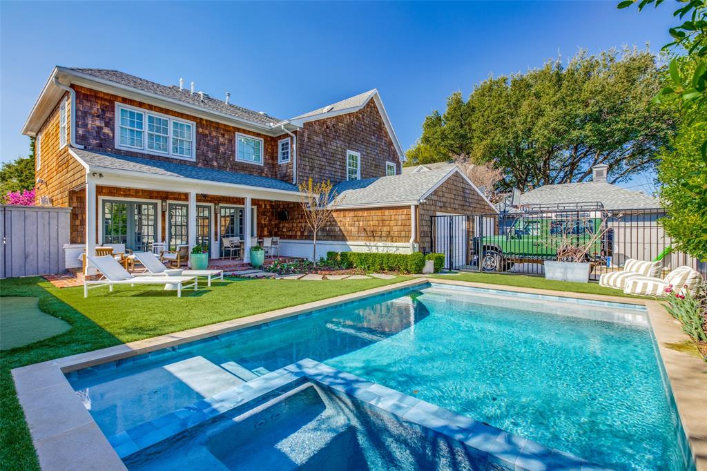 UNIVERSITY HEIGHTS - Residential