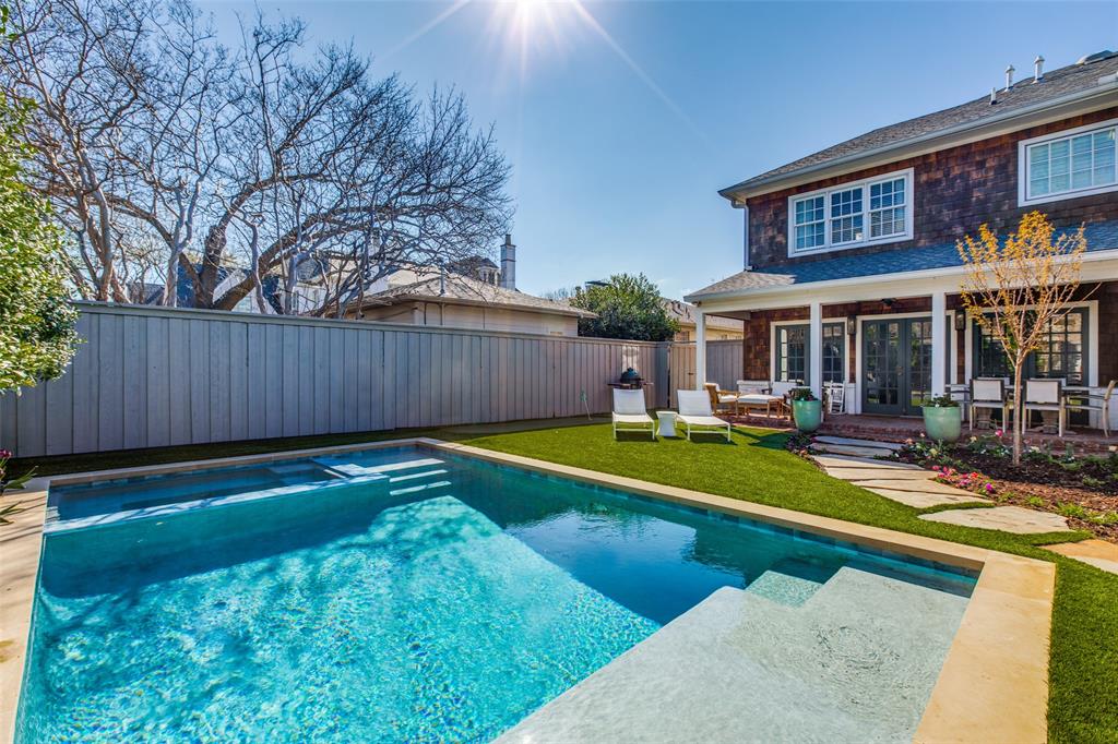 UNIVERSITY HEIGHTS - Residential