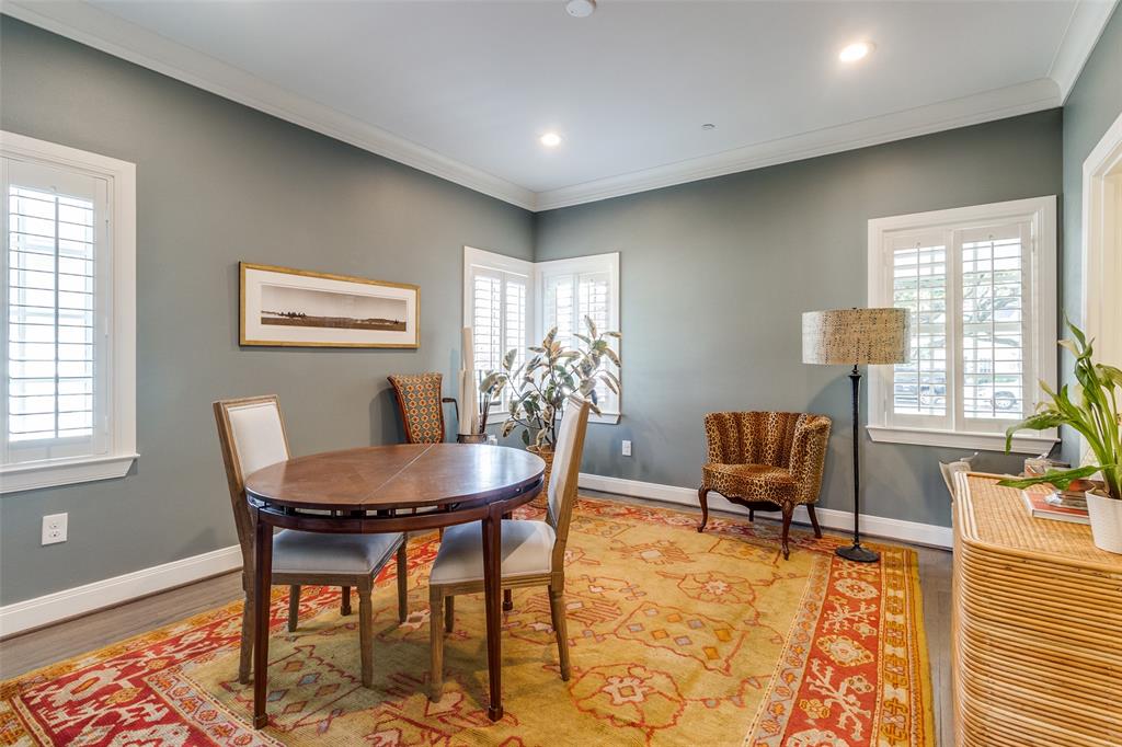 UNIVERSITY HEIGHTS - Residential