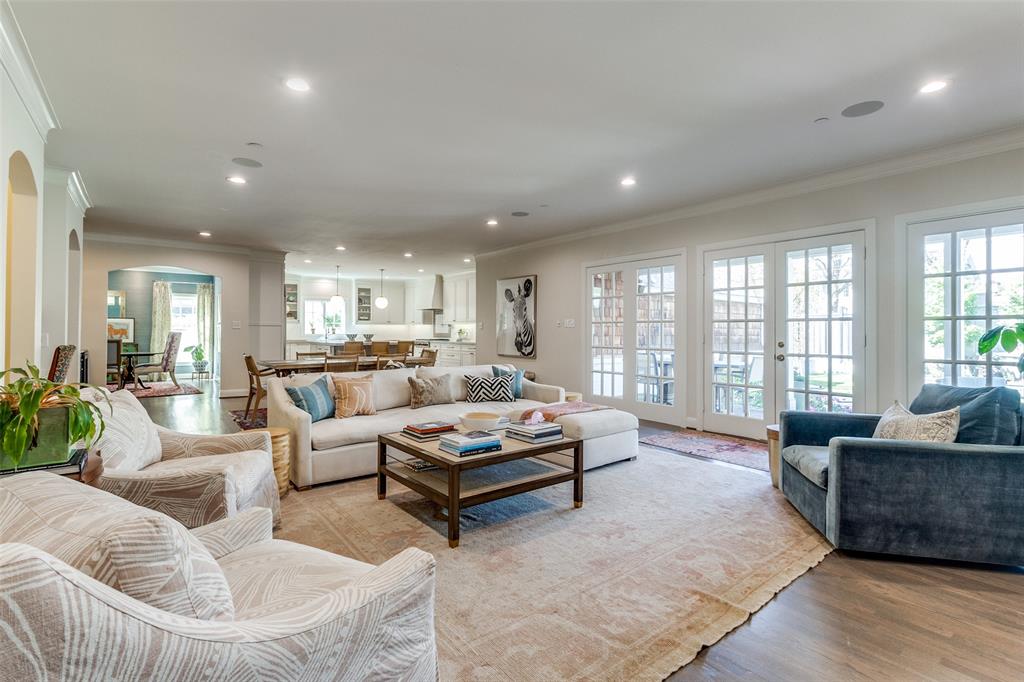 UNIVERSITY HEIGHTS - Residential