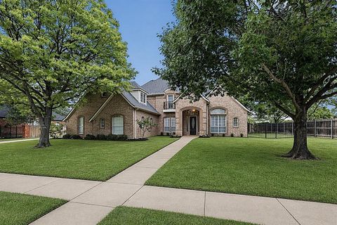 Photo of 216 Mill Crossing W Xing, Colleyville, TX 76034 (MLS # 21248213)