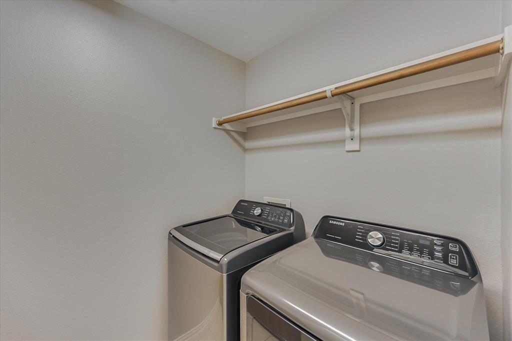 VILLAGES OF WOODLAND SPRINGS - Residential