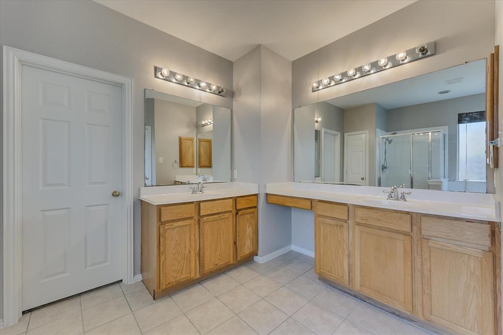 VILLAGES OF WOODLAND SPRINGS - Residential