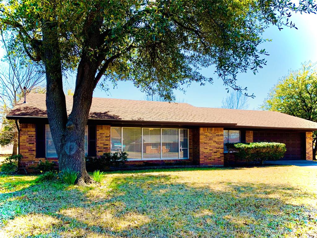 Photo of 306 Pecan Street, Howe, TX 75459 (MLS # 21374974)