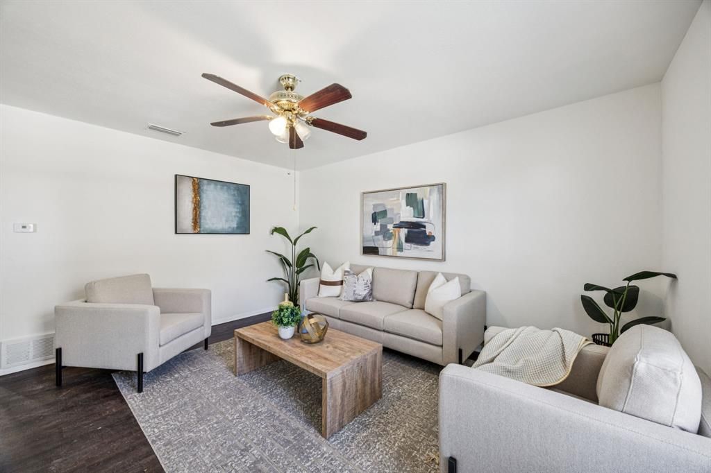 Photo for 4270 Rust College Drive, Dallas, TX 75241 (MLS # 21099451)