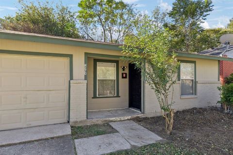 Tiny photo for 4270 Rust College Drive, Dallas, TX 75241 (MLS # 21099451)