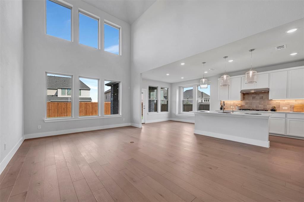 4724 Zinnia Drive