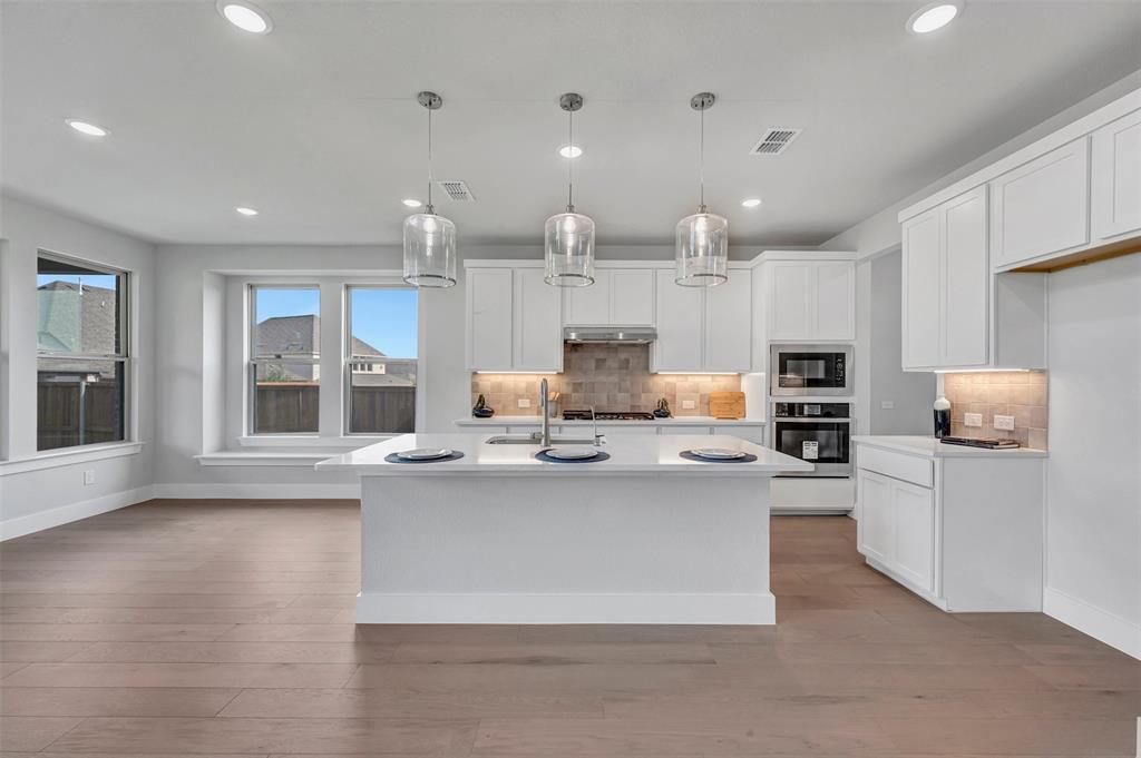 4724 Zinnia Drive