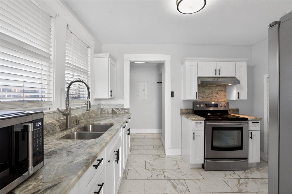 Sunset Summit - Residential