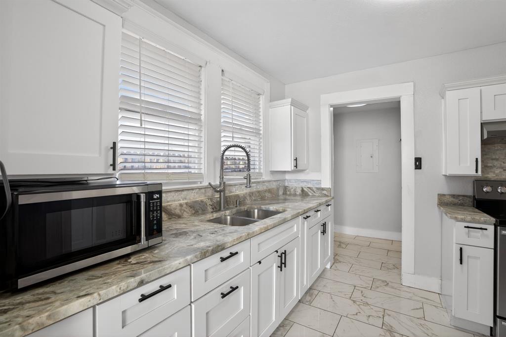 Sunset Summit - Residential