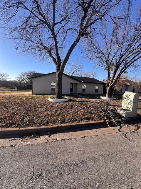 4232 Burly Street Forest Hill TX 76119