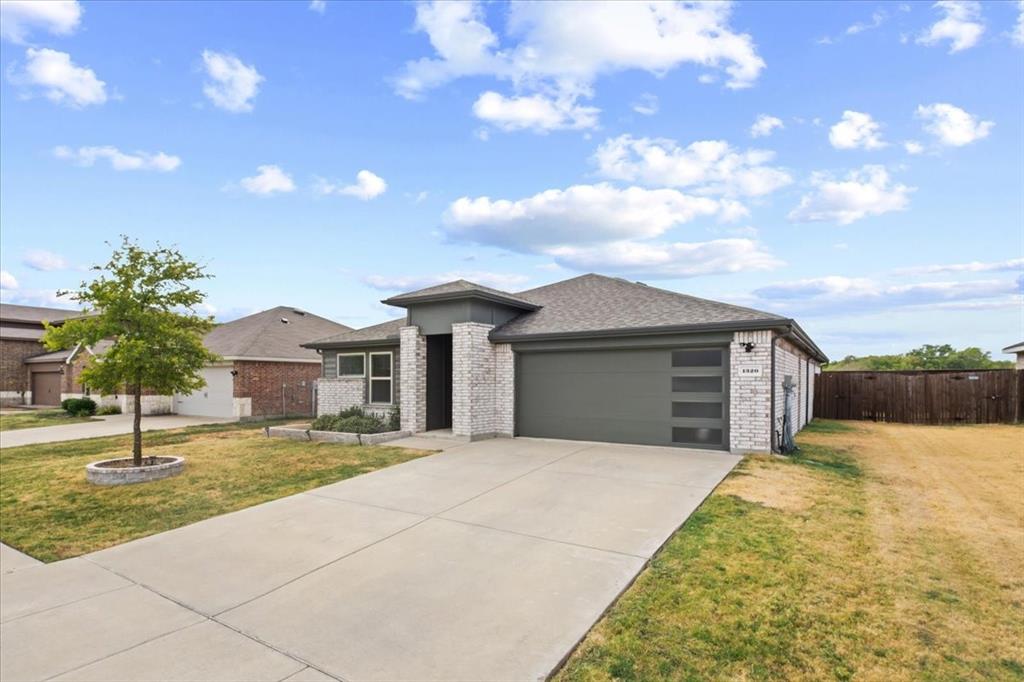 1320 Community Way
