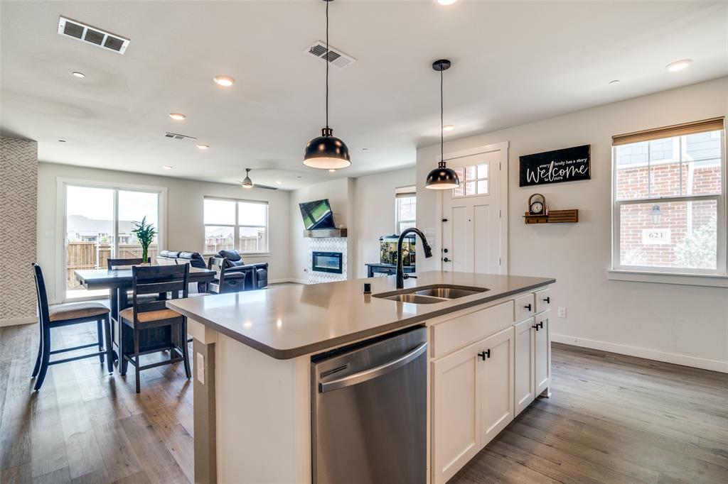 Woodbridge Twnhms Tr A-4, Ph 1 - Residential