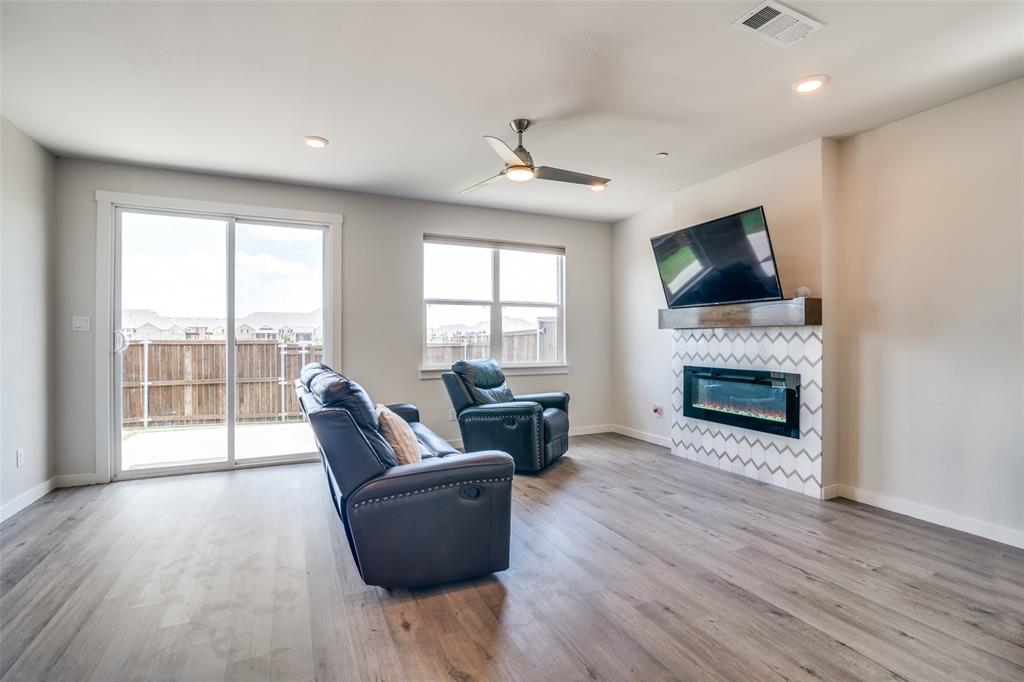 Woodbridge Twnhms Tr A-4, Ph 1 - Residential