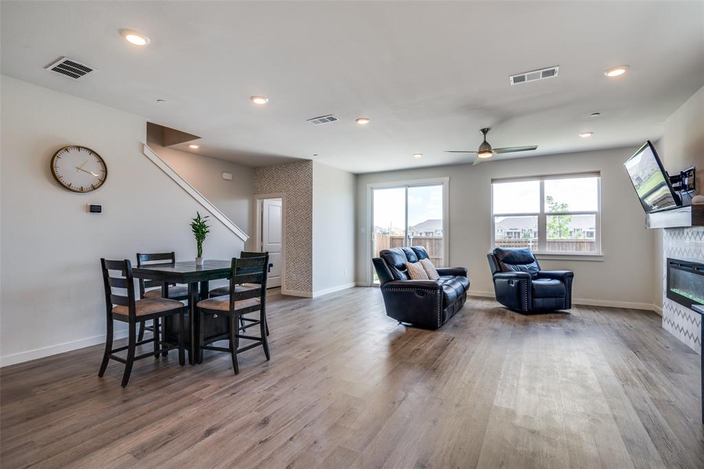 Woodbridge Twnhms Tr A-4, Ph 1 - Residential