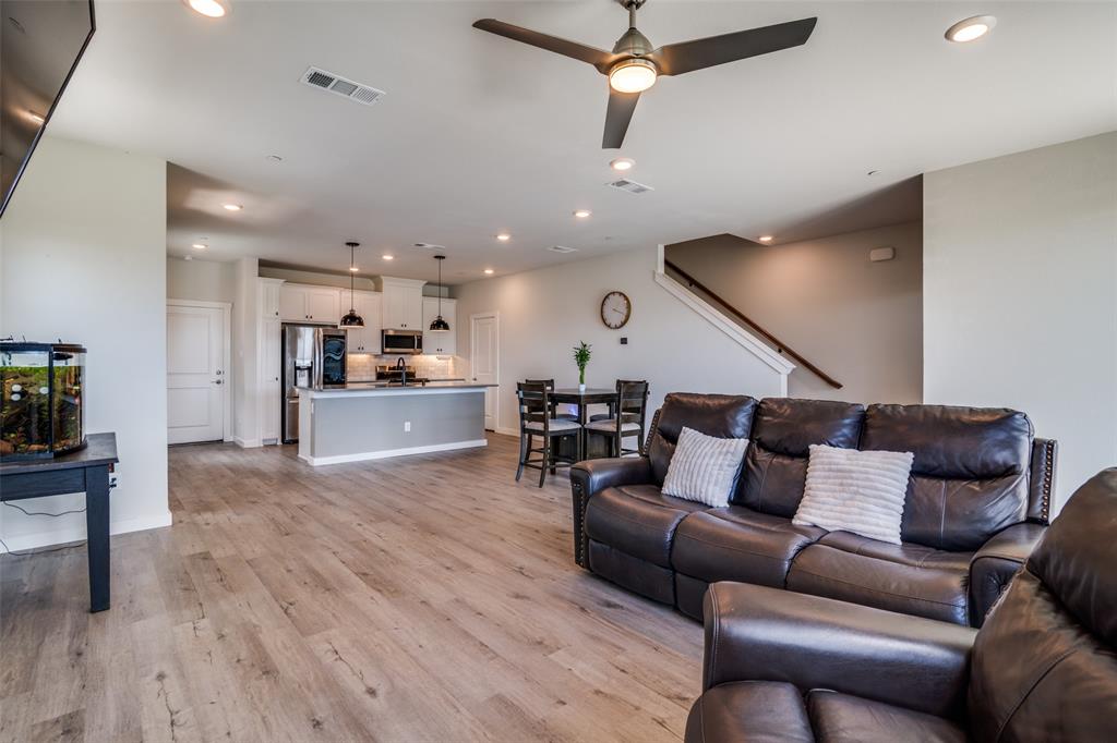 Woodbridge Twnhms Tr A-4, Ph 1 - Residential