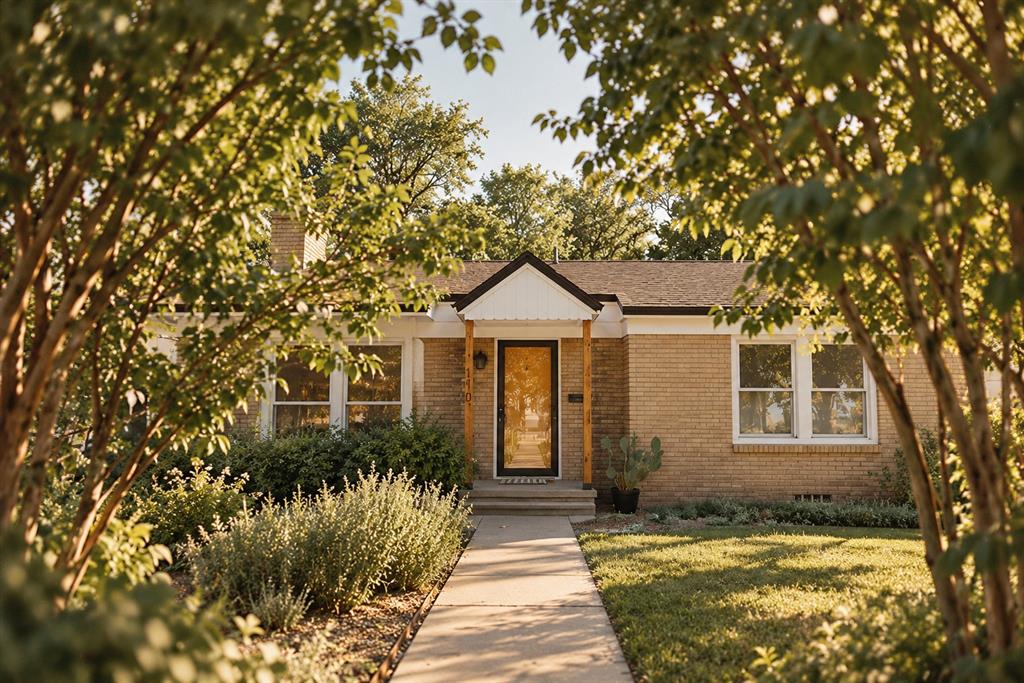 110 N Briscoe Boulevard