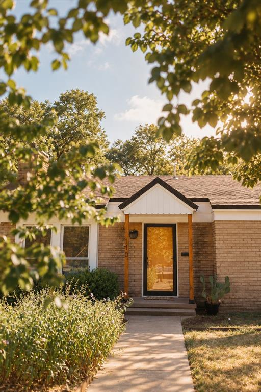 110 N Briscoe Boulevard