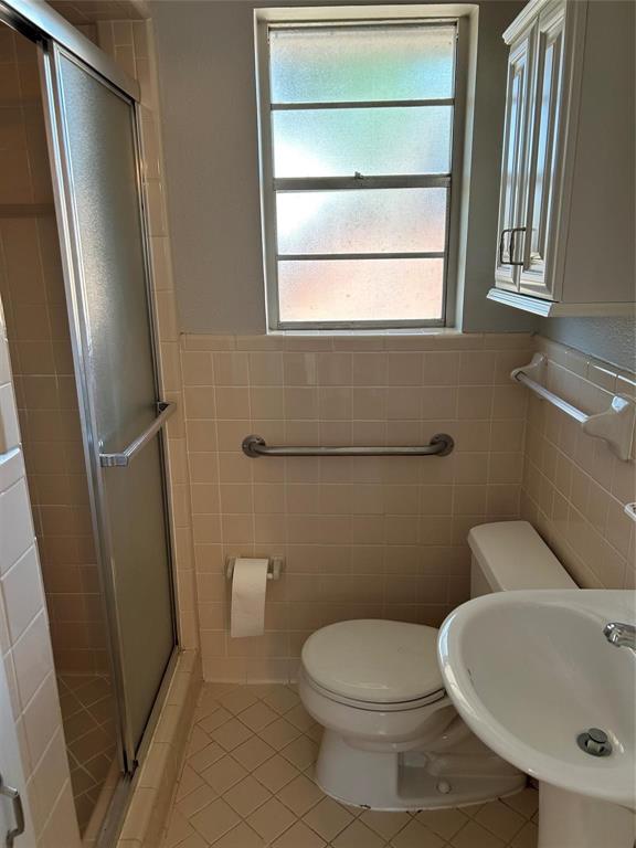 Claremont Add 06 Instl - Residential Lease