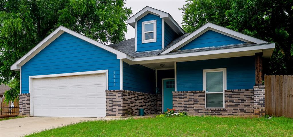 Photo of 1912 Belzise Terrace, Fort Worth, TX 76104 (MLS # 21302062)